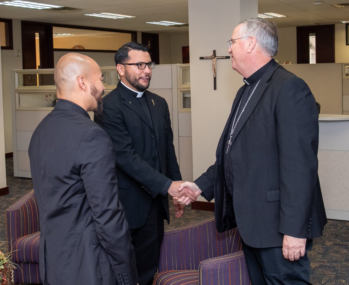 PhoenixDiocese's tweet photo. As we approach #PhxOrdinations, Bishop Dolan met with the two men who will be ordained on Saturday, June 3, at @SSJCathedral. All are welcome at the ordination of Miguel Solis and Gabriel Sabado, and it will be streamed live on YouTube and Facebook.
#PhxSems #DPHX https://t.co/yZpPc4J8bB