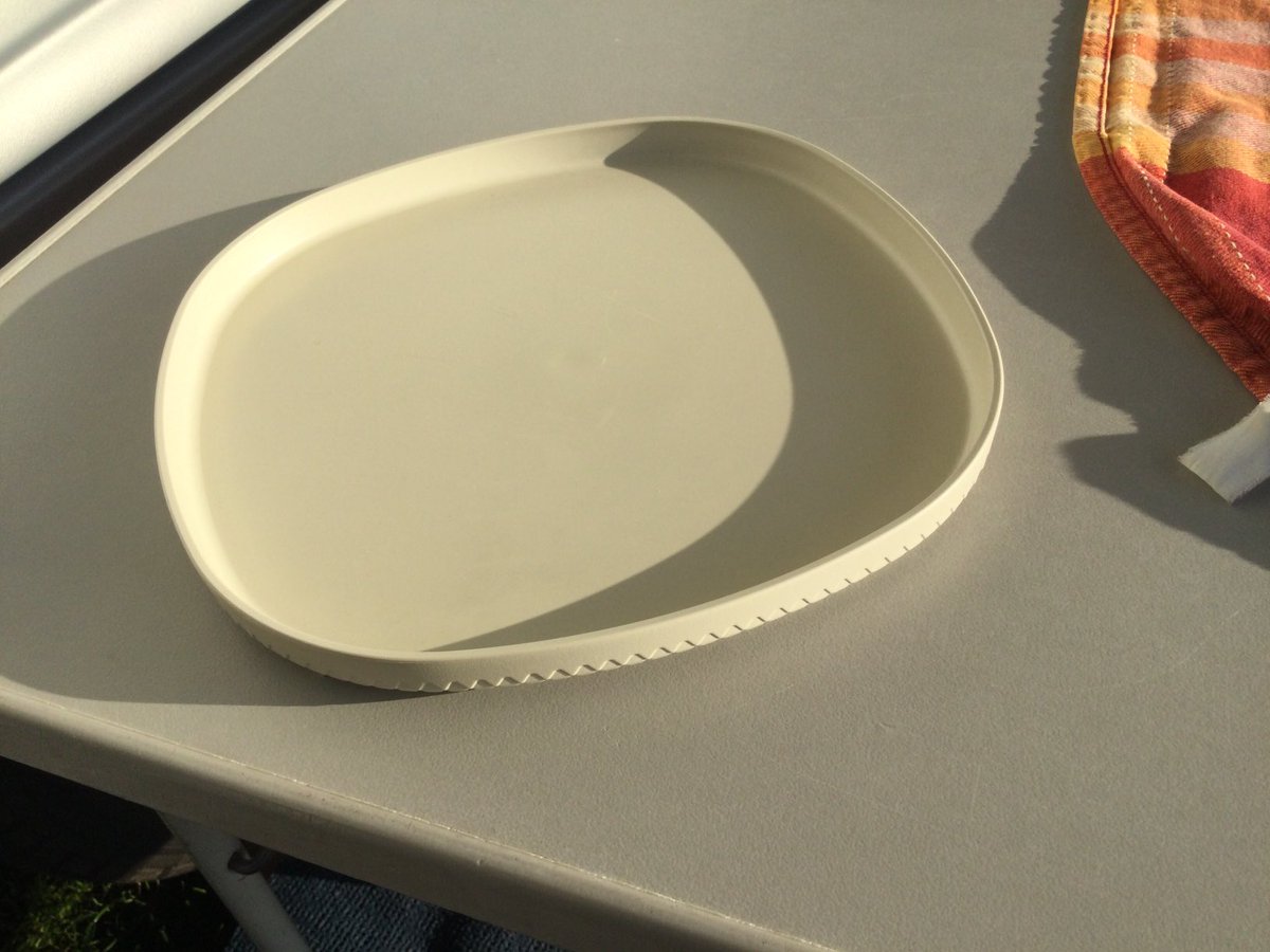 annet223's tweet photo. Het buiten servies van AH. EEN keer gebruikt🤬#AH https://t.co/C6lnxhNPKV