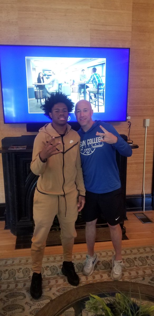 After a visit to Wilson College and talking to Coach Seidenburg, I’m so thankful to say I’ll be continuing my academic and athletic career playing basketball at the next level with Wilson College #Phoenix <a href="/ForestParkBBall/">ForestParkBoysBBall</a> @WilsonMensHoops 
@CoachSeidenburg