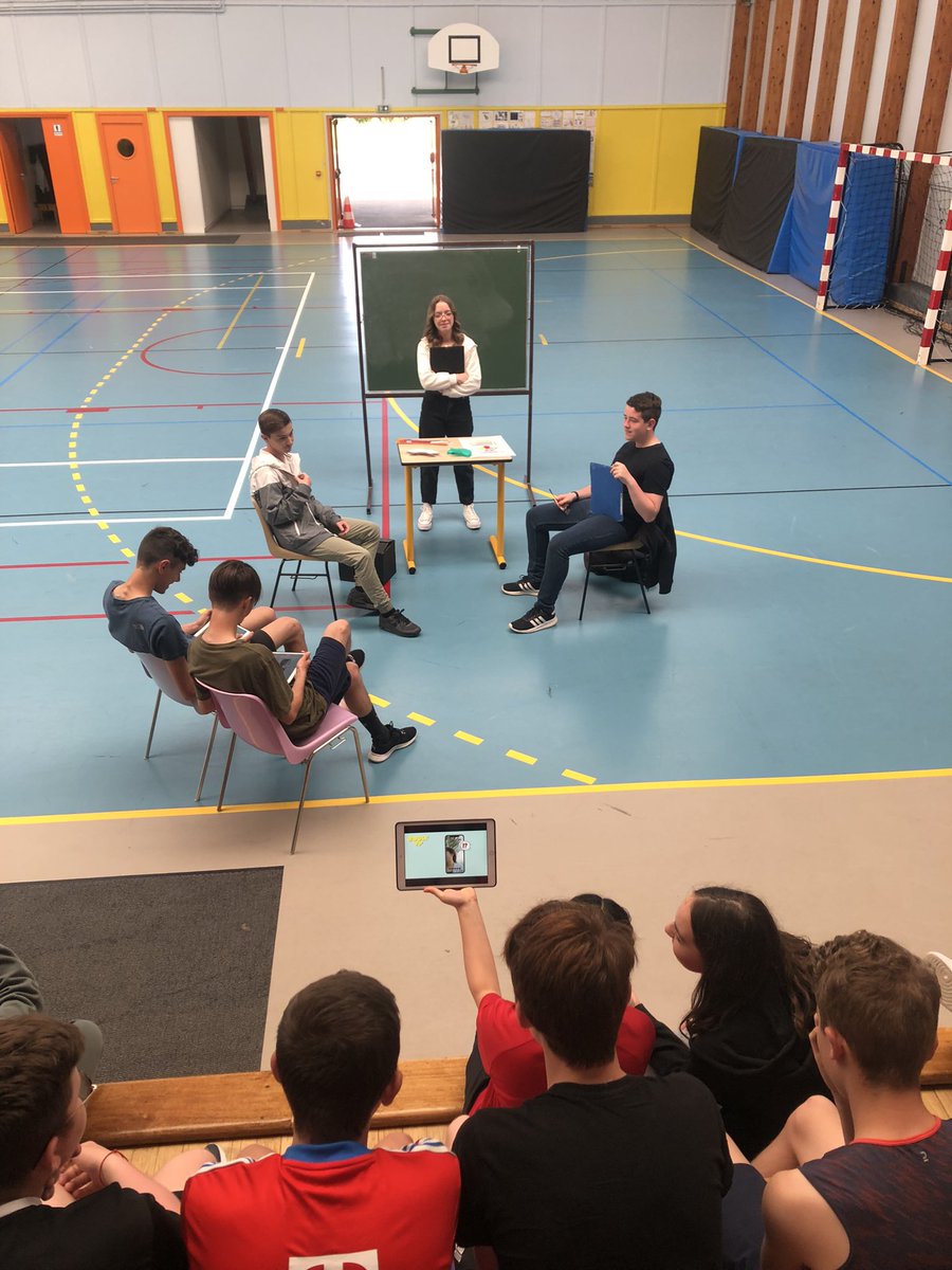 MadameMayer's tweet photo. Dernière présentation avant le départ pour Paris et la finale nationale du concours CGénial pour les 3 représentants du @clgBouligny . Très beau travail d’équipe !💪🏼👏🏻🤞🏼@LoicBetting @Classe_Denis https://t.co/AtV7M3HAjC