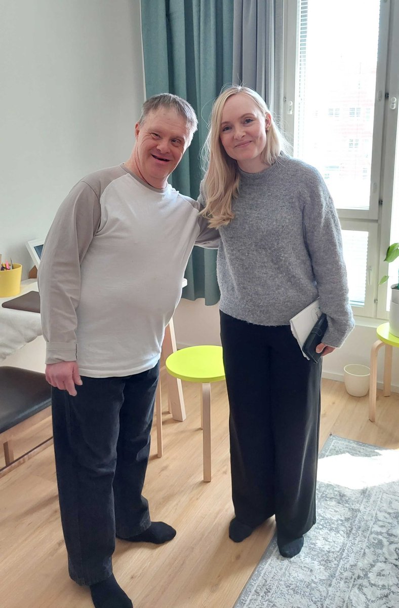 Lämmin kiitos <a href="/MariaOhisalo/">Maria Ohisalo</a> vierailustasi @KVPSTukenaOy Tähtiomenassa, Malminkartanossa. Ja kiitos Kari, kun esittelit meille kauniin kotisi 🩵Maailmasta tuli taas vähän parempi paikka. #asuminen #hyväelämä