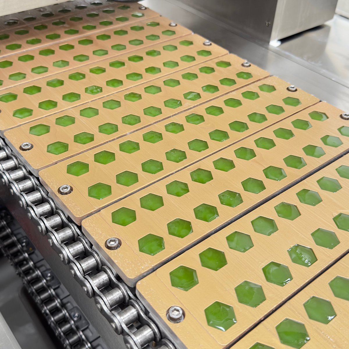 gumvees's tweet photo. Funfiber looks great just after being dropped into their moulds! 🤩
#gummynutritionlab #gummy #gummies #gummybears #gummycandy #canada #canadian #edmonton #yeg #edmontonbusiness #yegbusiness #canadianbusiness #nutrition #vitamins #supplements #functionalfood #foodtech https://t.co/XWuWCNM9Lo