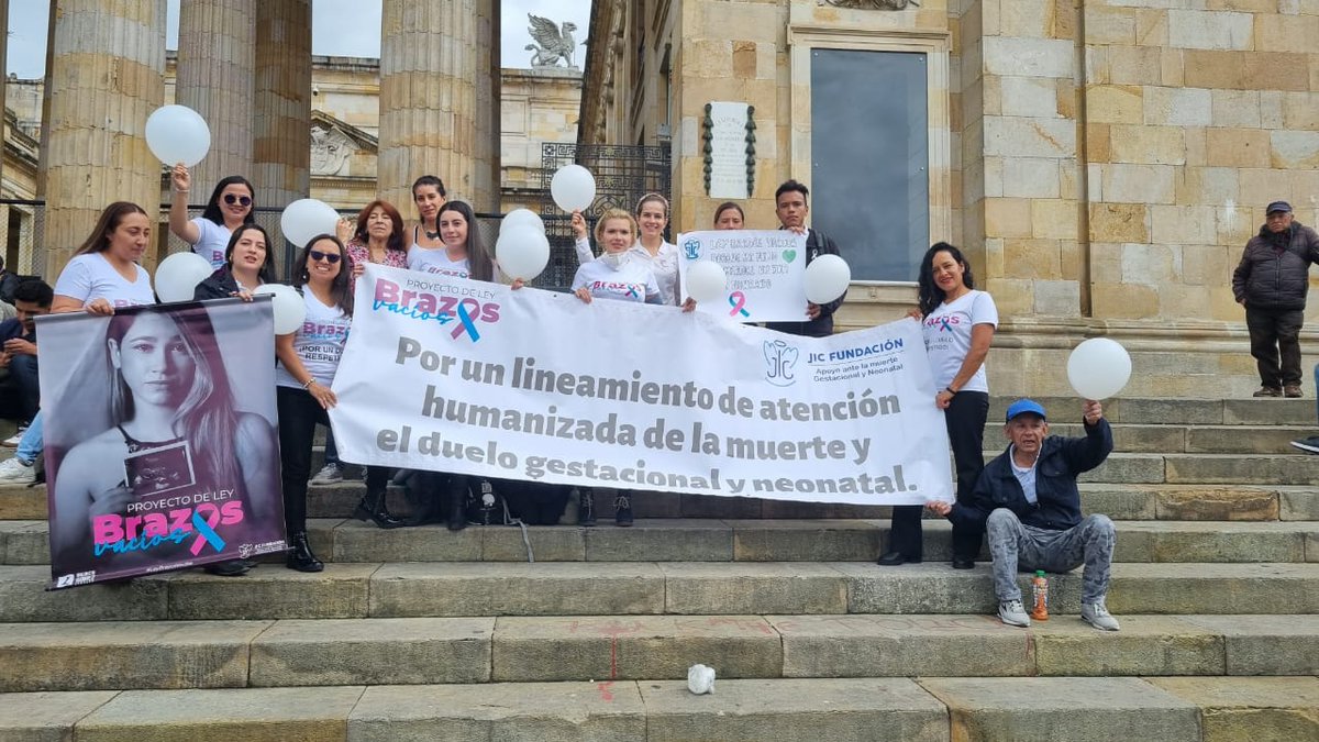 FundacionJic's tweet photo. Aquí estamos con fe en que @CamaraColombia aprovechará esta oportunidad de aportar a la humanización de los servicios de salud en casos de atención al duelo perinatal 🇨🇴 @psitaniamoreno @camibonillagcol @camilaporlavida @ClauDelValle @dianamdelvallem @MinSaludCol #Dueloperinatal https://t.co/JkUxyHbMAo