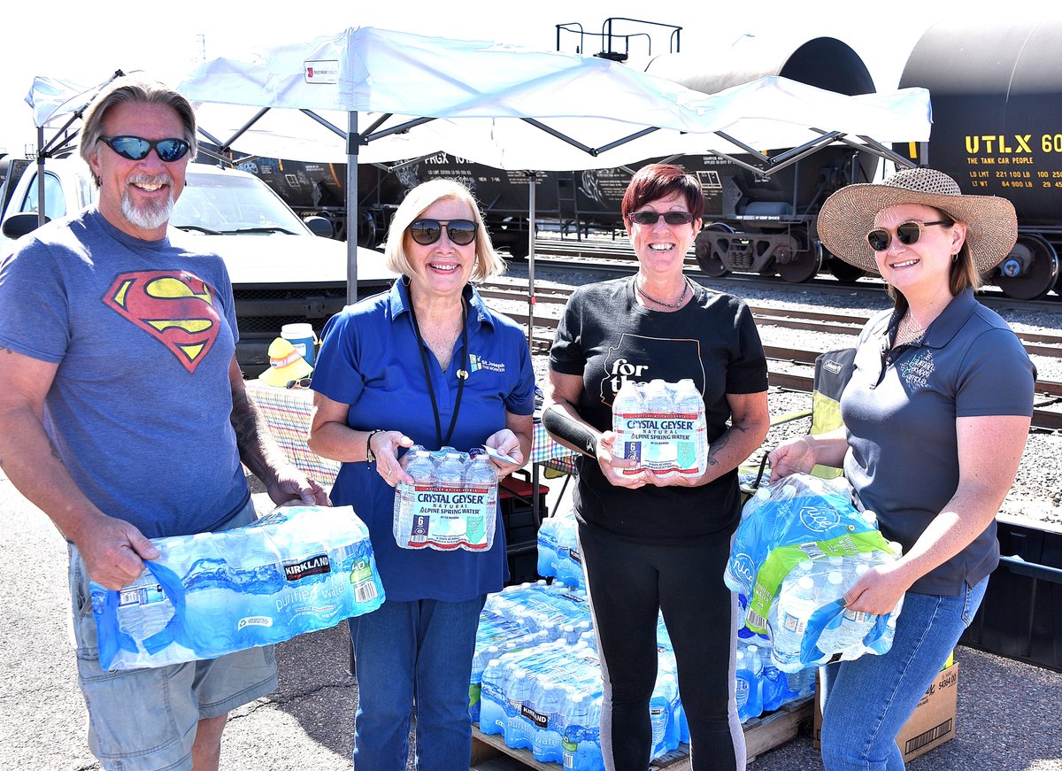KeysToChangeAZ's tweet photo. 💧 THIRSTAID 💧 Help keep our clients hydrated & healthy all summerl long! 🥰🙏 SPREAD THE WORD, share & retweet! 🗣️
Learn all about ThirstAid & how you can help👇 https://t.co/8DBvAkSyar
#ThirstAid #WaterDrive #DonateWater #StayHydrated #HeatRelief #Donate #Donations #Water https://t.co/0KMlIk0SyH