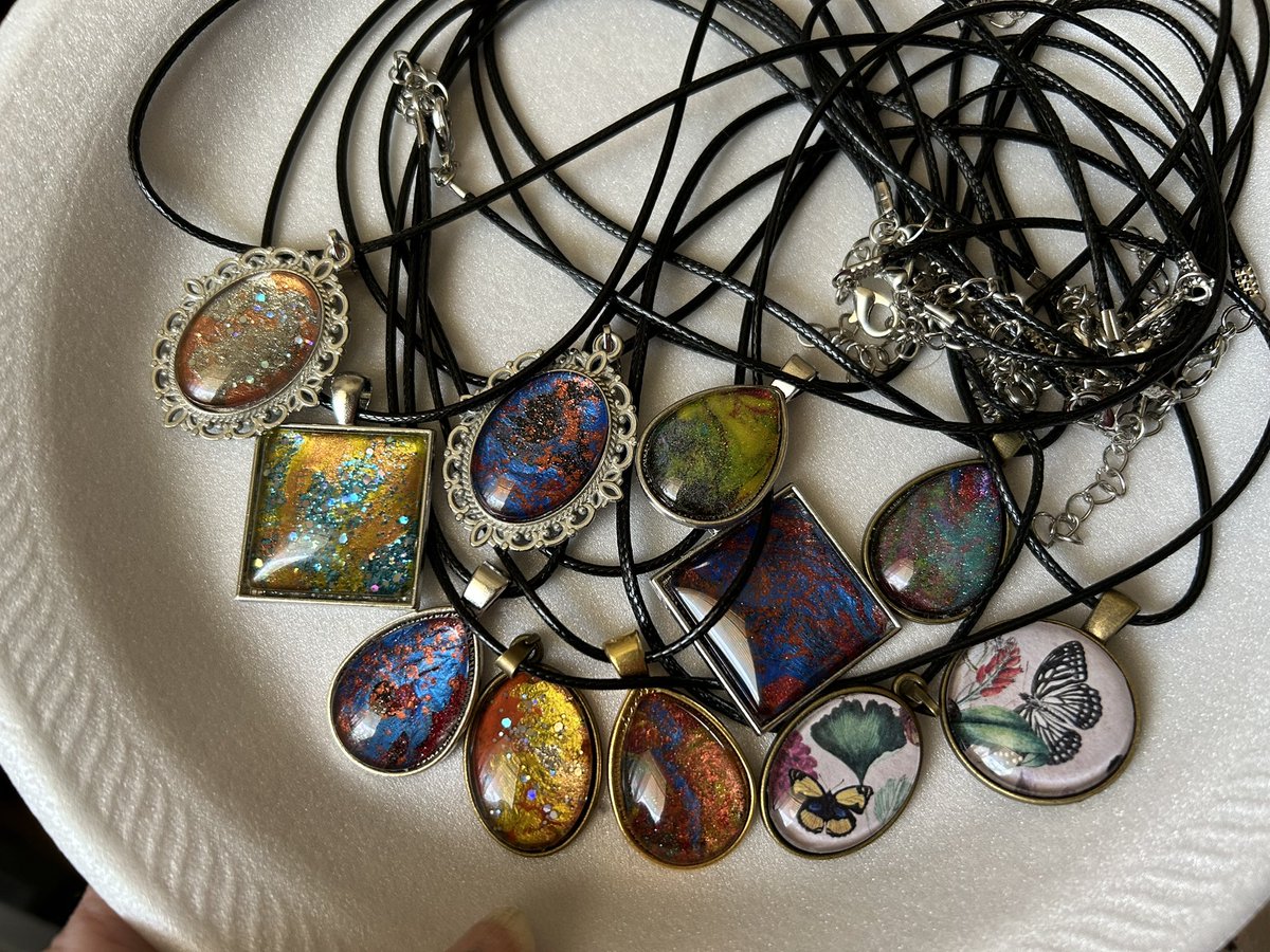 I haven’t painted for over a week. Not sure why. In the meantime, I’ve been dabbling with making pendants.