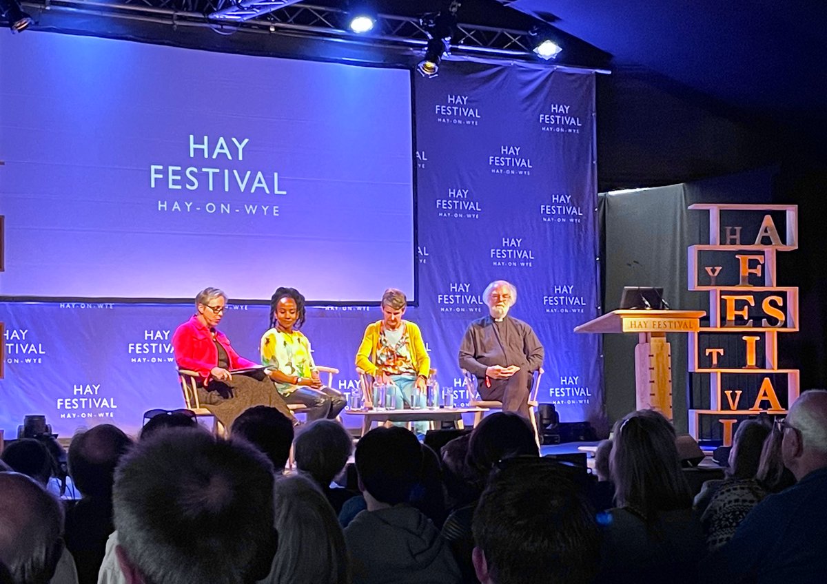 ‘The state of the union is problematic….’ @LauraMcAllister contemplating the context for Wales in the UK and beyond @Comisiwn @MJGonzie and Rowan Williams in conversation with @auriol_miller @IWA_Wales #devolution #independence @hayfestival #HayFestival2023