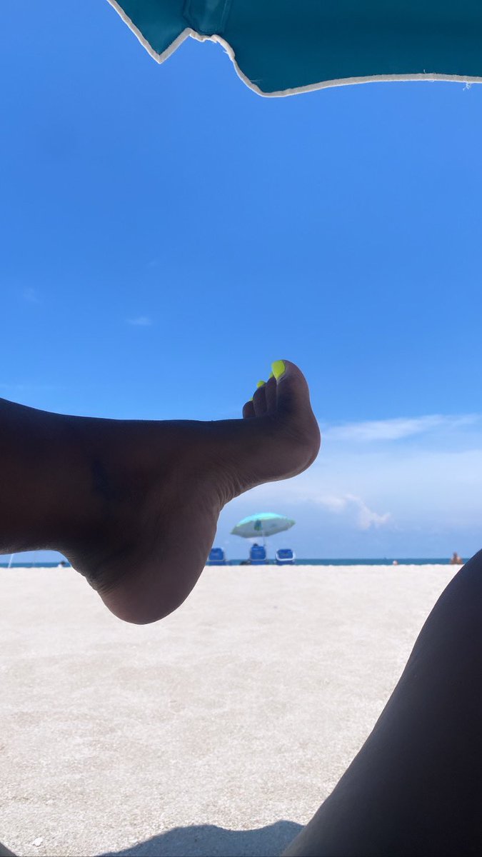 booteefulsolez's tweet photo. High Arches 👅 @shezbooteeful https://t.co/fyD1go5byJ