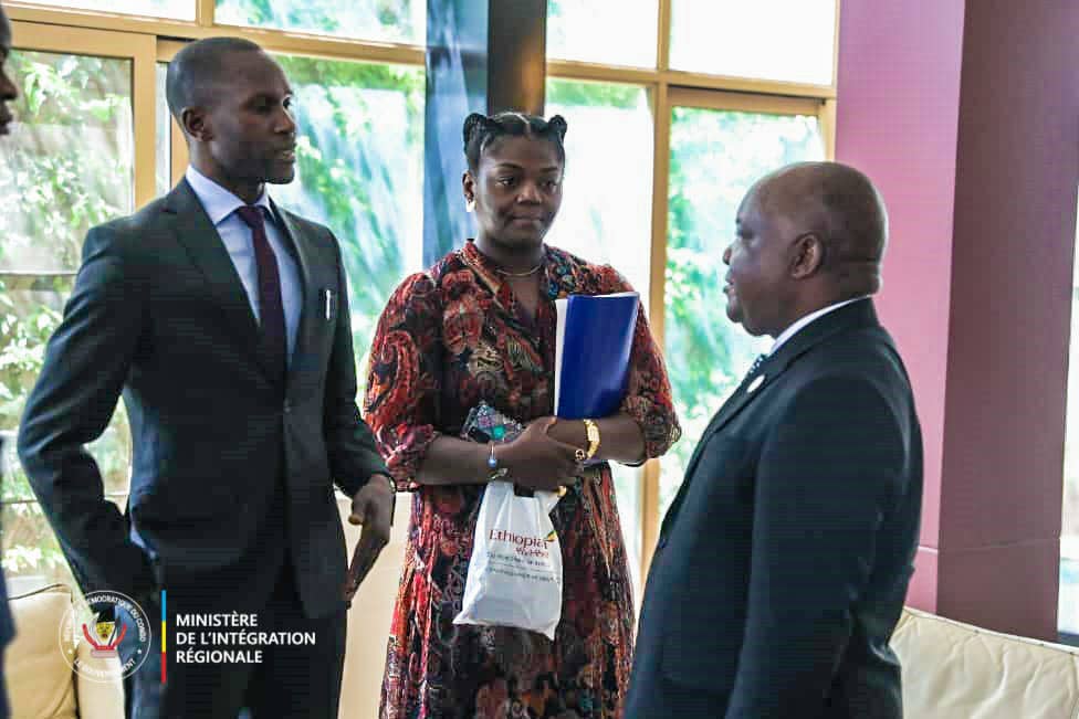 INSTANTnewsCD's tweet image. Le ministre d'État, Ministre de l'Intégration Régionale Antipas MBUSA NYAMWISI est arrivé ce mardi 30 mai à Bujumbura (Burundi) pour prendre part à la 49 ème réunion extraordinaire du Conseil des ministres de L'EAC.