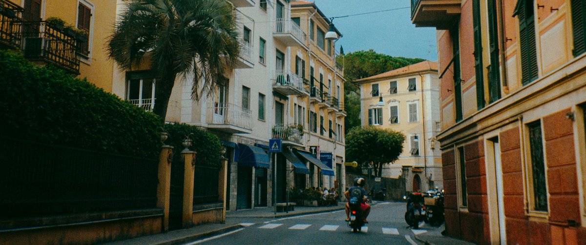 eamonsphotoss's tweet photo. italy, captured on 35mm film https://t.co/n5eFTeS608