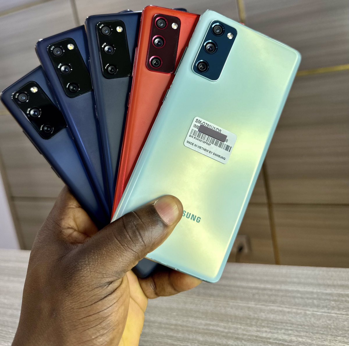 #OneTime Discount Deal🔥
🇺🇸Premium Used
🅢 Samsung Galaxy S20 FE 5G
6gb Ram | 128gb Storage

Price Now: ₦177,000 Only

📍Who’s in?

DM Open📩

To Place Order & Delivery ⤵
DM/Call/Whatsapp +2348132727945

Kindly RT❤️
Thanks🙏🏾

#GeekTech