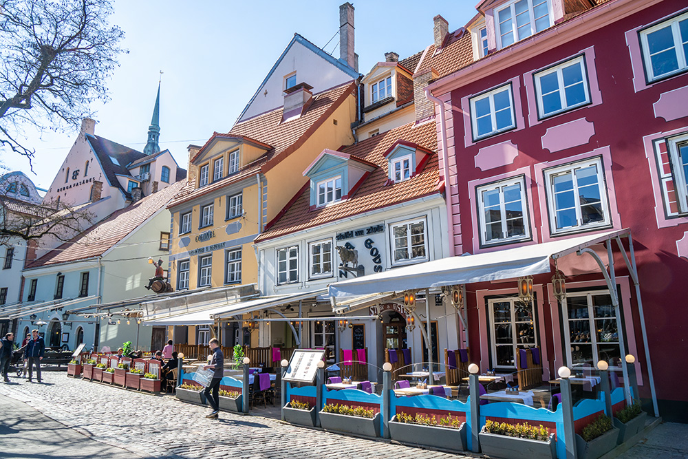 Maata pitkin Riikaan kätevästi laivan ja bussin yhdistelmällä + vinkit Riikaan | Seven Seas sevenseas.fi/2023/04/maata-… #riika #matkablogi #maatapitkin <a href="/SannaSevenSeas/">Sanna | Seven Seas</a>