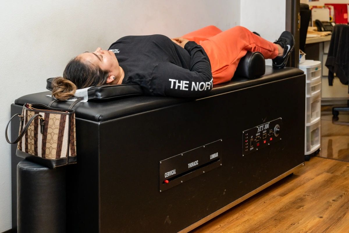 EastLoop_Chiro's tweet image. A nonsurgical procedure, #SpinalDecompressionTherapy is one of our offerings that can greatly alleviate back or leg pain. If you&apos;re ready to get on the path to healing, contact us today at (713) 455-7074. #EastLoopChiropractic