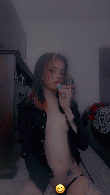 Still selling😊 there&rsquo;s a new video on my OF 😛 if you&rsquo;re not subscribed you can still buy, but only nudes<a href="/tag/selfie"class="tags"><span>#selfie</span></a><a href="/tag/cute"class="tags"><span>#cute</span></a><a href="/tag/adultwork"class="tags"><span>#adultwork</span></a><a href="/tag/onlyfans"class="tags"><span>#onlyfans</span></a>