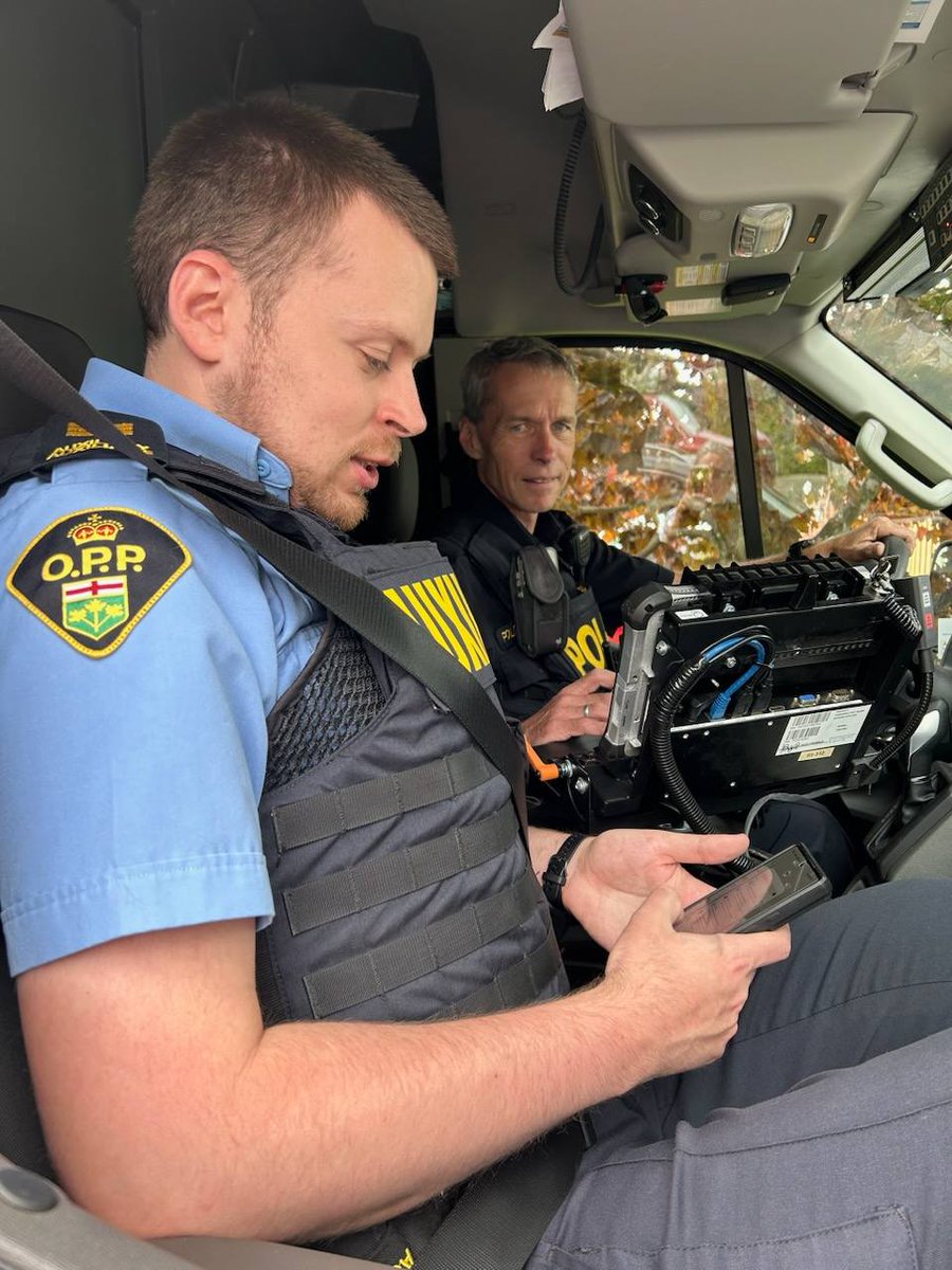 OPP_WR's tweet photo. After more than 37 yrs, #OPP Constable Al Dick, badge# 12761, is officially 10-7 for shift! What better way to sign off for a dad! His son, Andrew, is a dispatcher and had the honour of taking his father's final call earlier today. #BrantOPP #HappyRetirement @BrantCommunity ^es https://t.co/Dl1gCdVMkz