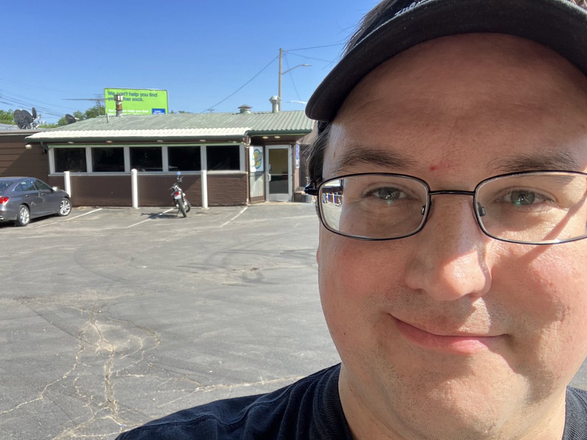 For the last two years, I’ve worked part time at this restaurant to help pay bills as I grow my #MagicTheGathering Twitch streams.

Today was my last day. See you on stream tomorrow morning! 🥳