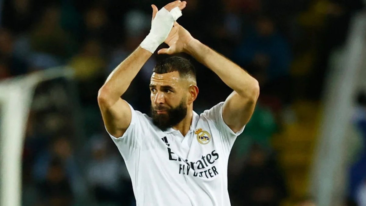 GangaSports's tweet photo. 🚨💣 BENZEMA SE VA DEL MADRID

El jugador galo ha decidido no seguir el año que viene en el club blanco, ha aceptado la oferta de Arabia de 400 millones de € en dos años, ademas le ofrecen ser embajador del mundial de 2030, esta semana se hará oficial su marcha

✍🏼 @Franchu_FCB https://t.co/8uaNvERRRX