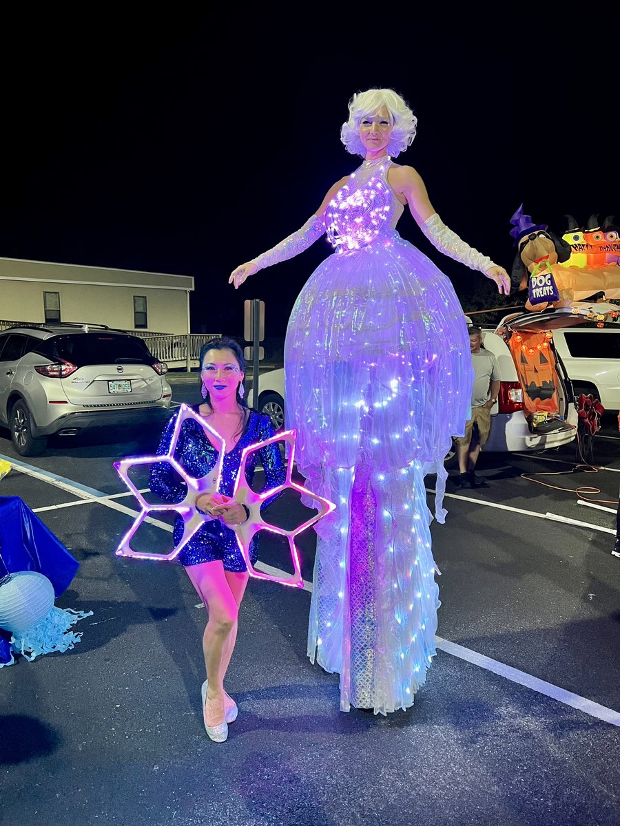 luminaryec's tweet image. Throwback to this Under the Sea LED costumed event with Emerald Flame!