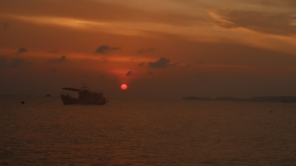 Sunrise on Mae Nam beach, Koh Samui #thailand #TravelTuesday