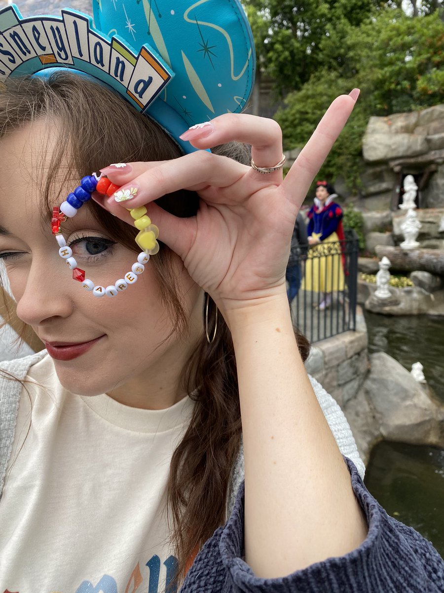 Hallie 🌿☁️ tweet media