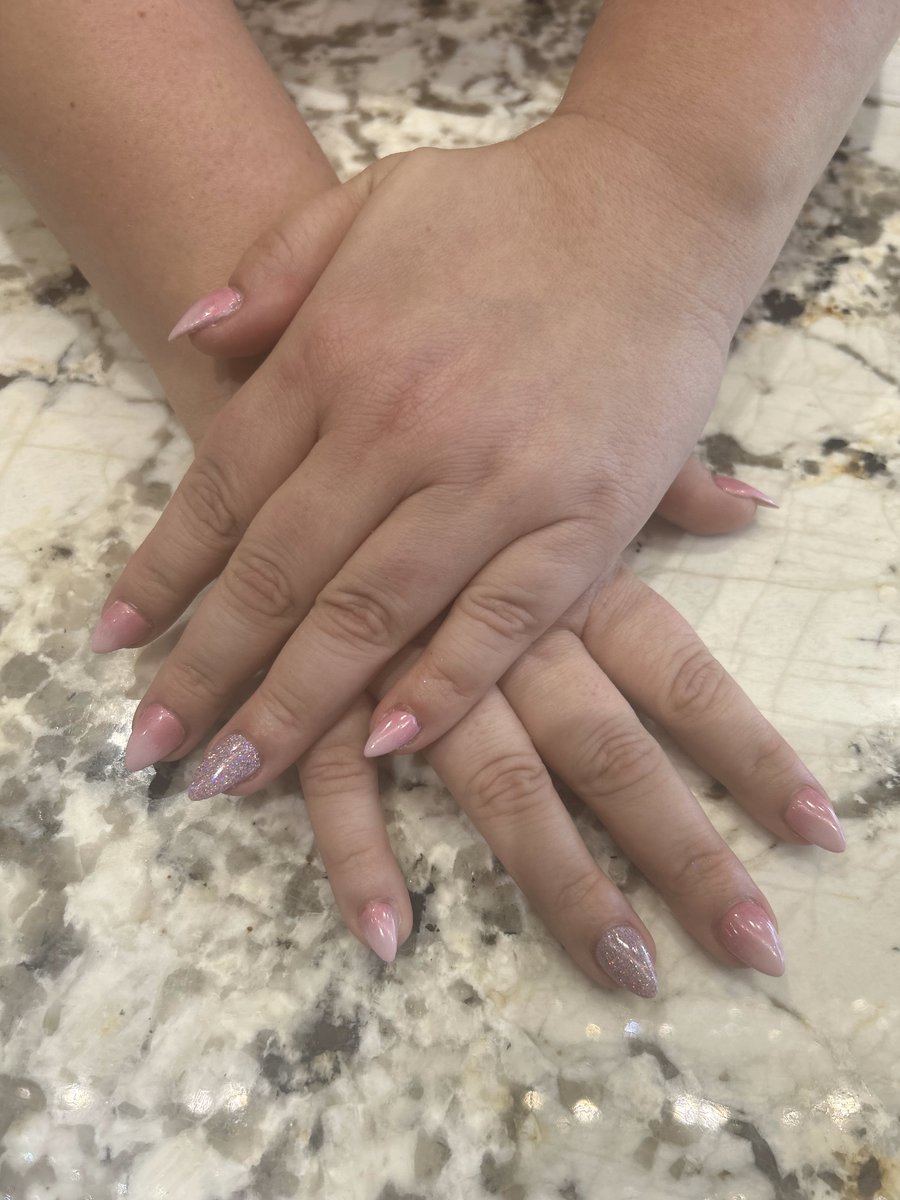 Wsaloncincy's tweet photo. Indulge in Nail Luxury: Where Impeccable Style Meets Flawless Glamour! #luxury #hair #nails #eyelashes #salon #hairsalon #wine https://t.co/Qehc1uFf6L