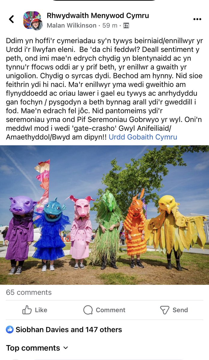 Mae angen bod yn 'fwy' weithia a chyfadda 'Da ni di cal hyn yn anghywir!' Gofynwch wrth bobol, gwrandwch ar lais eich cynulleidfa ar y mater yma ... <a href="/Urdd/">Urdd Gobaith Cymru</a> <a href="/BBCCymruFyw/">BBC Cymru Fyw</a> <a href="/Golwg360/">Golwg360</a> <a href="/WalesOnline/">WalesOnline 🏴󠁧󠁢󠁷󠁬󠁳󠁿</a> <a href="/NationCymru/">Nation.Cymru</a>