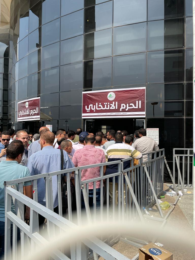 tariksalama's tweet photo. في سياق أخر إنتصارساحق للمهندس طارق النبراوي نقيب المهندسين في محاولة سحب الثقة منه من المجلس الأعلى للنقابة. تفاعل المهندسين إيجابي ضد قيادات النقابة اللي اغلبهم أصلاً منتمين (بالصدفة؟) إلى حزب مستقبل وطن. نجاح باهر ويثبت أيضاً دون أي شك إن حزب مستقبل وطن حزب ورقي أمنجي فاشل.✌️ https://t.co/ozoeMBoHfF