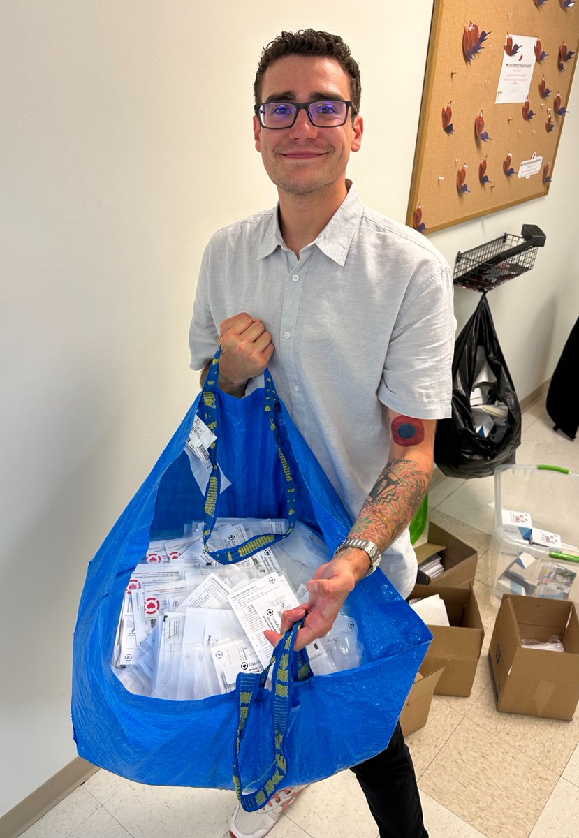 landmarkrecover's tweet image. Congratulations Landmark Recovery of Indianapolis and Overdose Lifeline for assembling 3600 Narcan kits. Go team! 👏 💜

#landmarkrecovery #narcan #overdose #overdoseawareness #employeeengagement