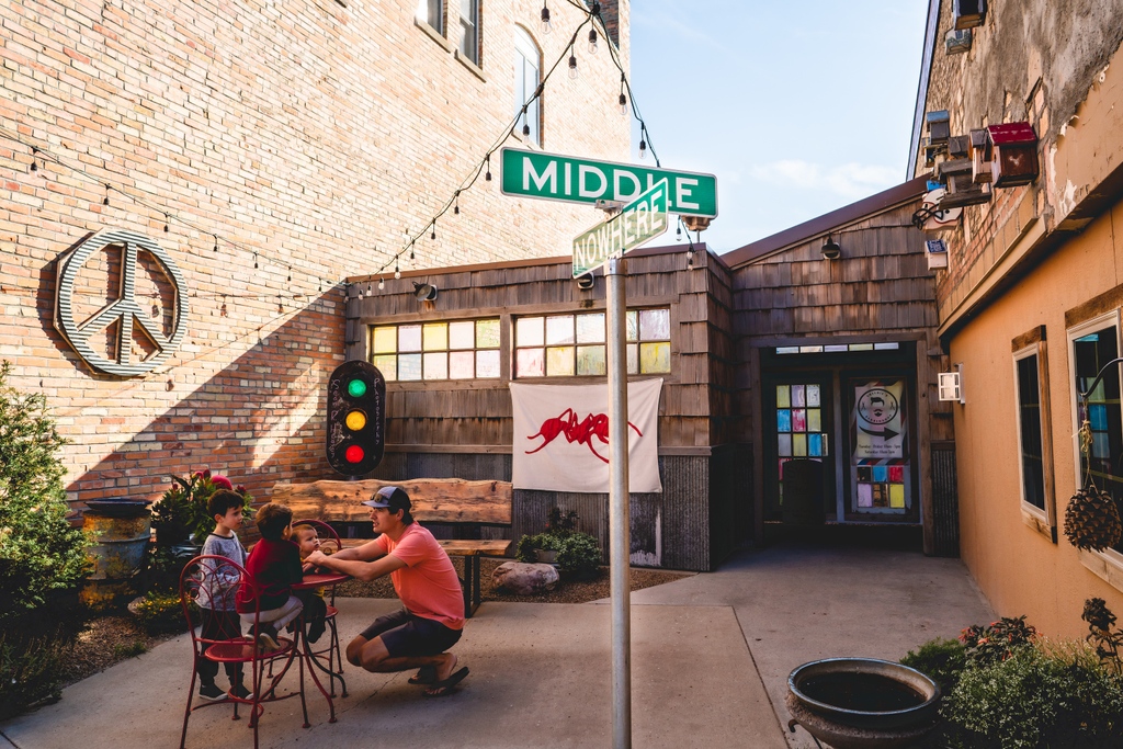 NEMTTOURISM's tweet image. Glasgow, a welcoming small town located less than 20 miles north of beautiful Fort Peck Lake, sure has a lot going on for being named the Middle of Nowhere.

Don’t forget to enter to win one of two prize packages to Northeast Montana this summer: missouririvermt.com/explore-northe…