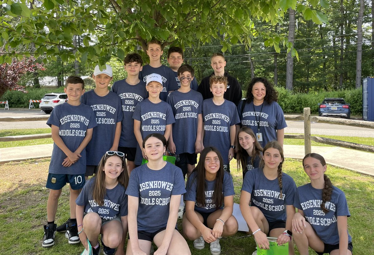 Team1Ems's tweet image. Team One had a great Team Challenge Day! Thank you, PTO, for our awesome guest speaker, Kevin Atlas! @WPSEisenhower #teamonederful #teamchallenge #ourptoisgreat