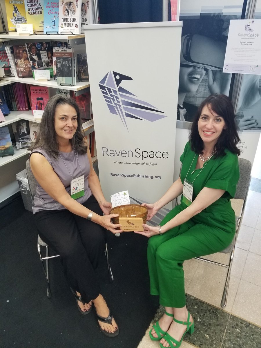 @ravenspacepub is at the #congressh ! 
Join us at the Exhibits Hall with its splendid display of scholarly publishing from across the country. 
Thanks to the organizers at @YorkUniversity and  @SSHRC_CRSH