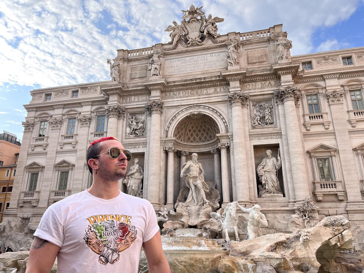 D3Roma's tweet photo. ✌🏻 Semplicemente a Casa @Roma 🏛 https://t.co/jd5gTuolKk