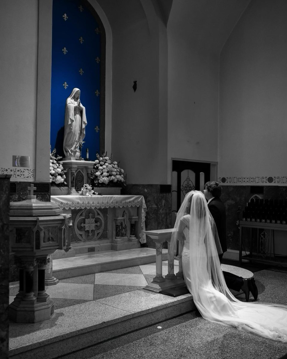 Marian devotions at #latinmass #Catholic weddings #LatinMassPhotographer #GPhotographyandFilms honoring Our Lady.
See this Instagram post by @latinmassphotographer instagram.com/p/Cs1P_60rT5Q/…