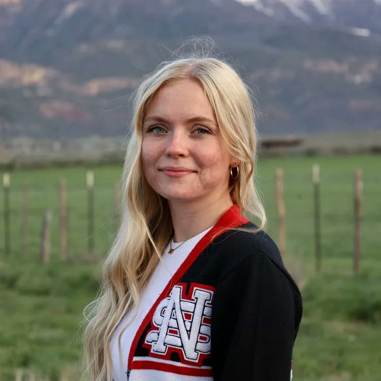 Congratulations to Ava, senior at North Sanpete High School, for being awarded a Carolyn Reid Ogden Piano Scholarship. She will attend #SnowCollege #reachhigher #collegesigningday #GEARUPWorks 

 buff.ly/3OFs0ZH