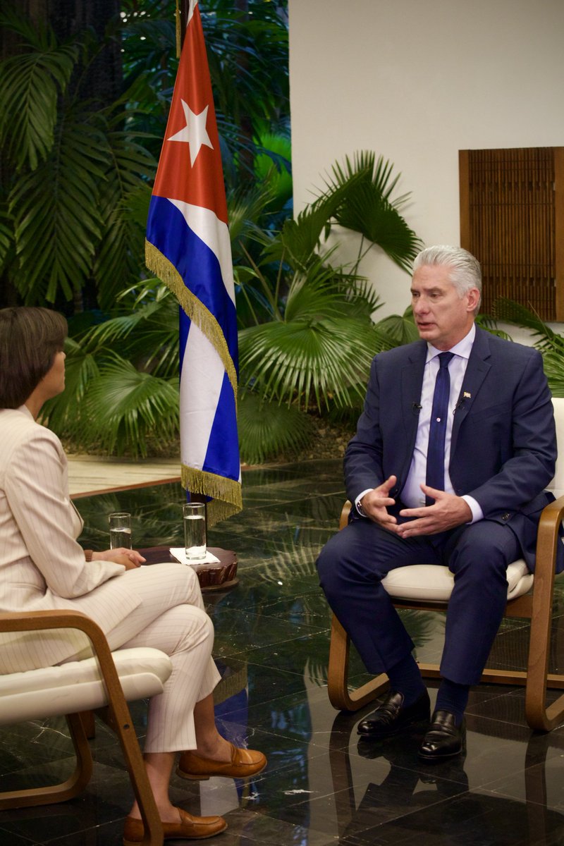 🗣| Presidente @DiazCanelB en entrevista con @ActualidadRT valoró que las relaciones entre #Cuba y #Rusia viven un momento renovado. Calificó al presidente Putin como amigo de la Isla y agradeció la ayuda brindada durante la pandemia. 

Aquí el enlace 👇 

m.vk.com/video-61174019…