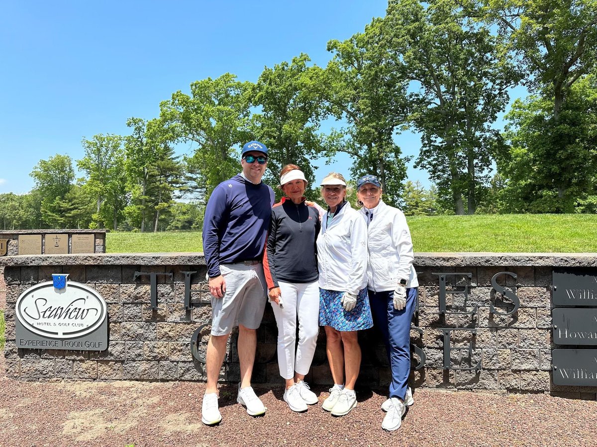 General Manager Brian Rashley supporting some of our members playing at Seaview Golf Resort! Best of luck playing today, ladies, and Happy Women's Golf Day! #womensgolfday #livebayside