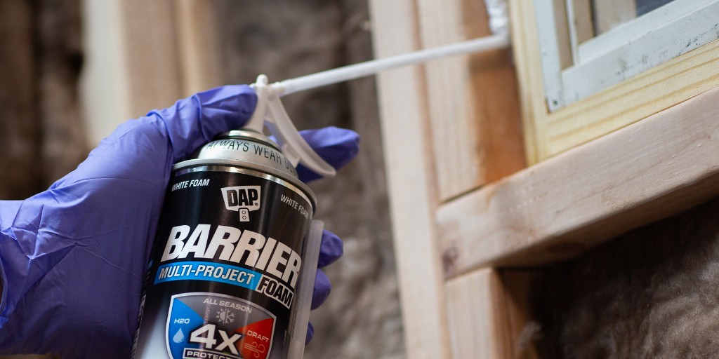DAPproducts's tweet photo. Cut cooling costs this summer by double-checking any gaps that may be around windows and doors. If gaps are found, seal them with Barrier Straw Foam. #DAPTips #DAPTipTuesday #DAPFoam https://t.co/mBe0erbLLV