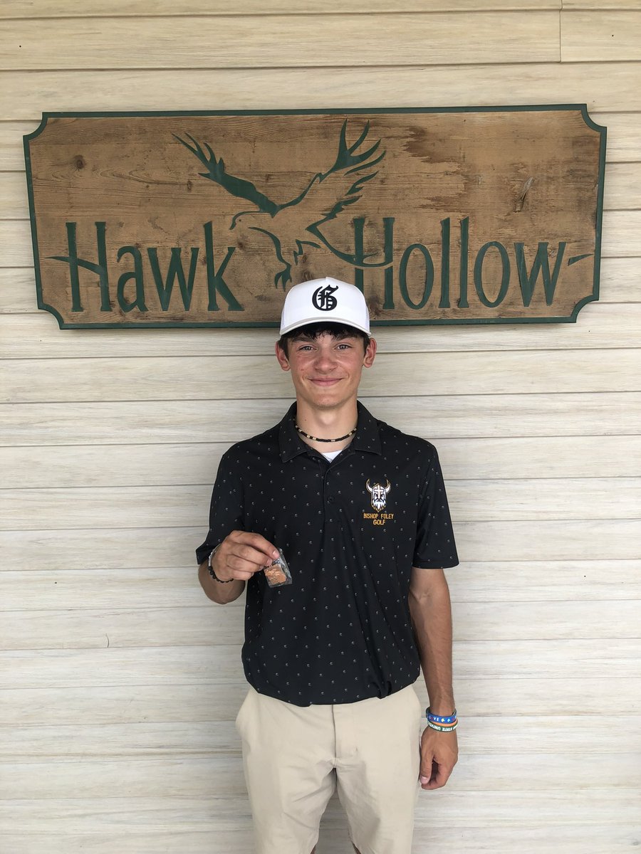 BFC_Athletics's tweet photo. Congrats on top 10 regional individual finish for @angelo.costanza12 next up State Finals 9th &amp; 10th @ Forest Akers GC https://t.co/TnCoGjCaZZ