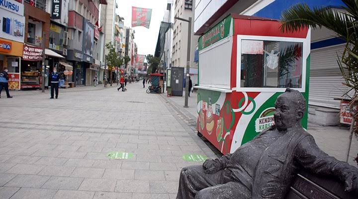 ogecebusene's tweet photo. KARŞIYAKA Semt sınırları içerisin de kutlama yapmak TEHLİKELİ ve YASAKTIR!
Karşıyaka'da sadece Karşıyaka'nın şampiyonluğu kutlanır. https://t.co/wRhm1z8I4q