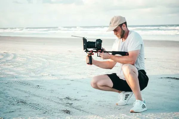 Top 4 expert tips for making the best adventure travel videos buff.ly/3VEVHvj #travelvideo #adventurevideo #videotips #videography #videographytips