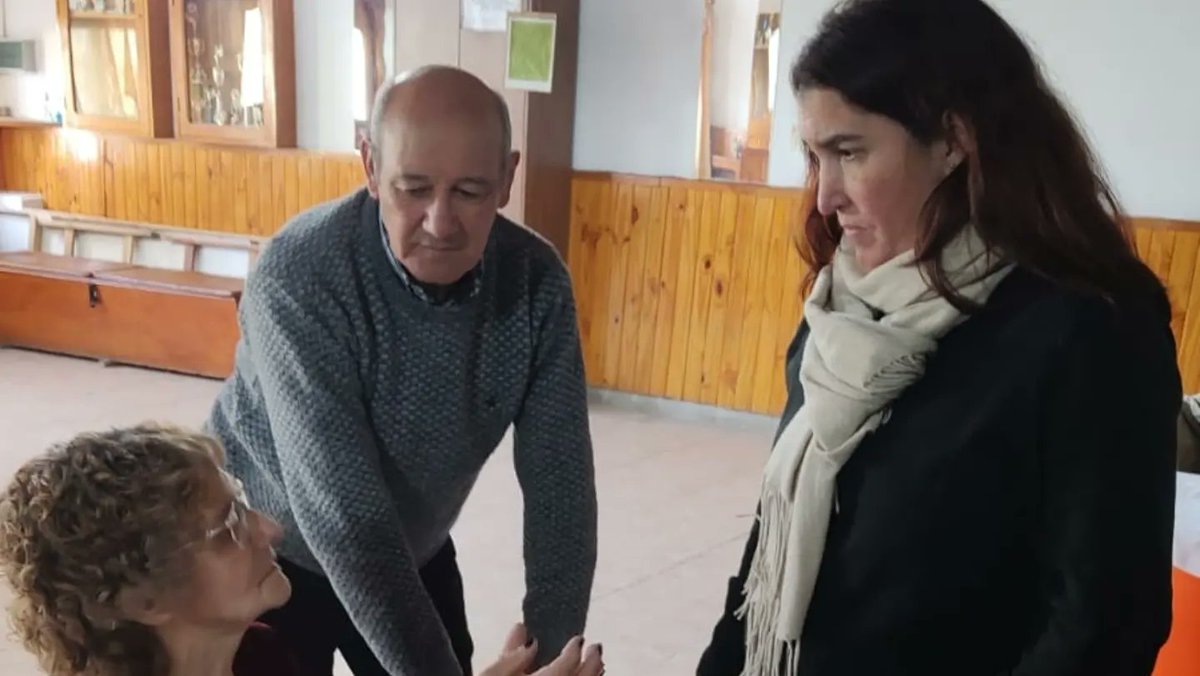 mevadurzo's tweet photo. #PamiPresente | Esta mañana iniciamos el encuentro participativo en Esquel, junto a la jefa de agencia Silvana Sánchez Albornoz, en el Centro de Jubilados y Pensionados del Oeste del Chubut acompañados por los centros de jubilados de Trevelin, Tecka, Río Pico y Gobernador Costa. https://t.co/bVsZ1deZzX