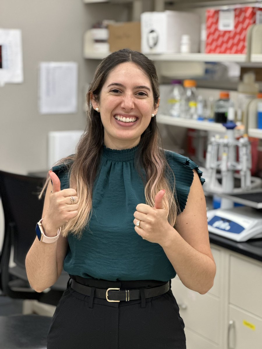 So proud of @mackey_alfonso for passing her candidacy exam with flying colors!! Congratulations Sabrina!! 🎉🍾👏🏼🥳 @OhioStateNGP @OhioStateMSTP   @LatinasinSTEM @LatinasInMed