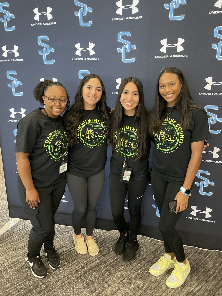 ShadowCreekSB's tweet photo. Shadow Creek Softball representing at the 2023 AthLead Alvin ISD Leadership Summit #LEADAISD #CommitmentCounts @MackeySpeaks @AlvinISDAth https://t.co/lGHfalyOnn