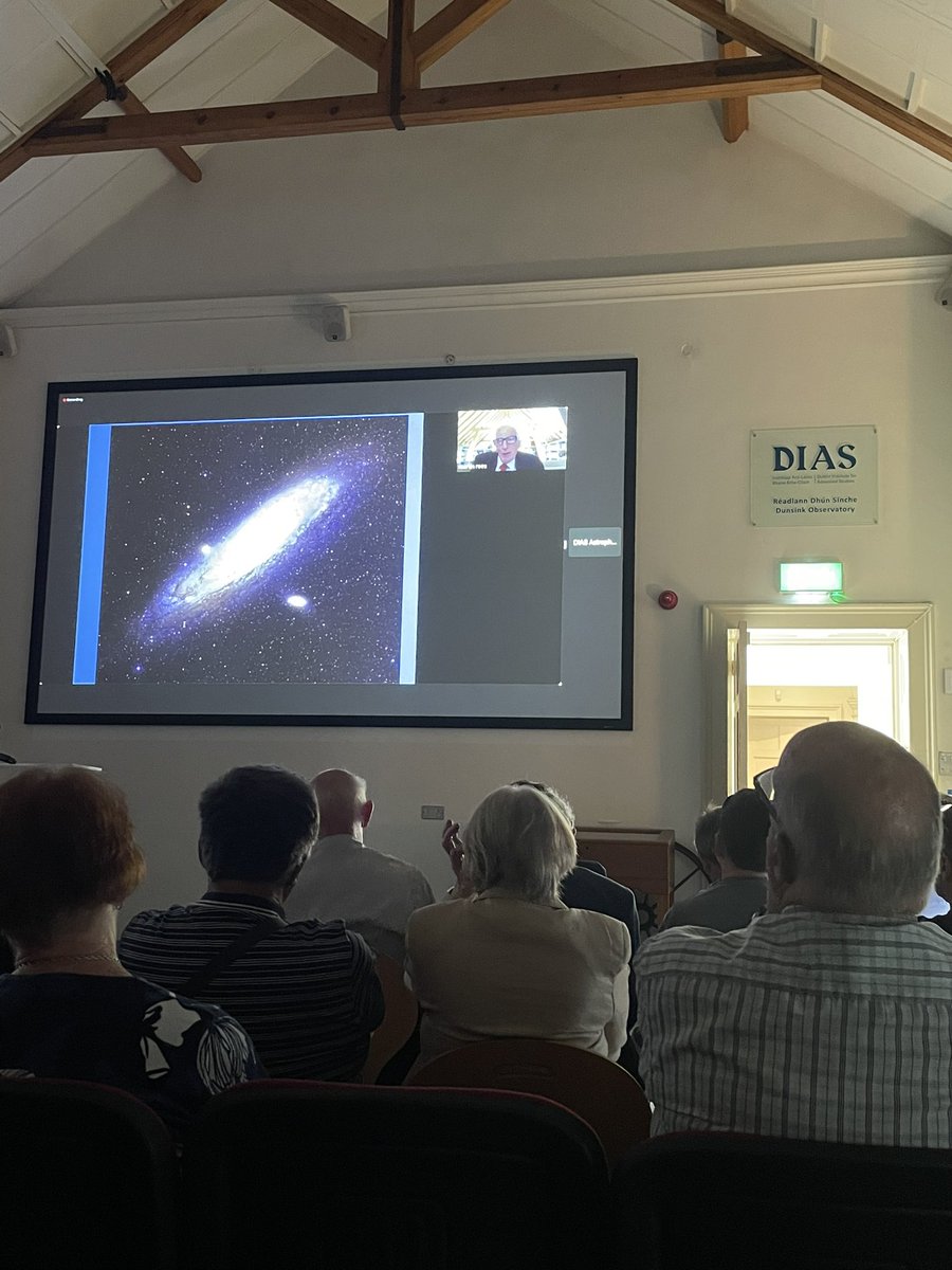 PaddyQuinn9's tweet photo. Really enjoyed being @DIASDunsink to listen to @LordMartinRees speak on all things from Mars to the Multiverse and being presented with the Robinson Medal for Science.

Such an articulate speaker with a wealth of knowledge to say the least! https://t.co/1MLwVYBRTg