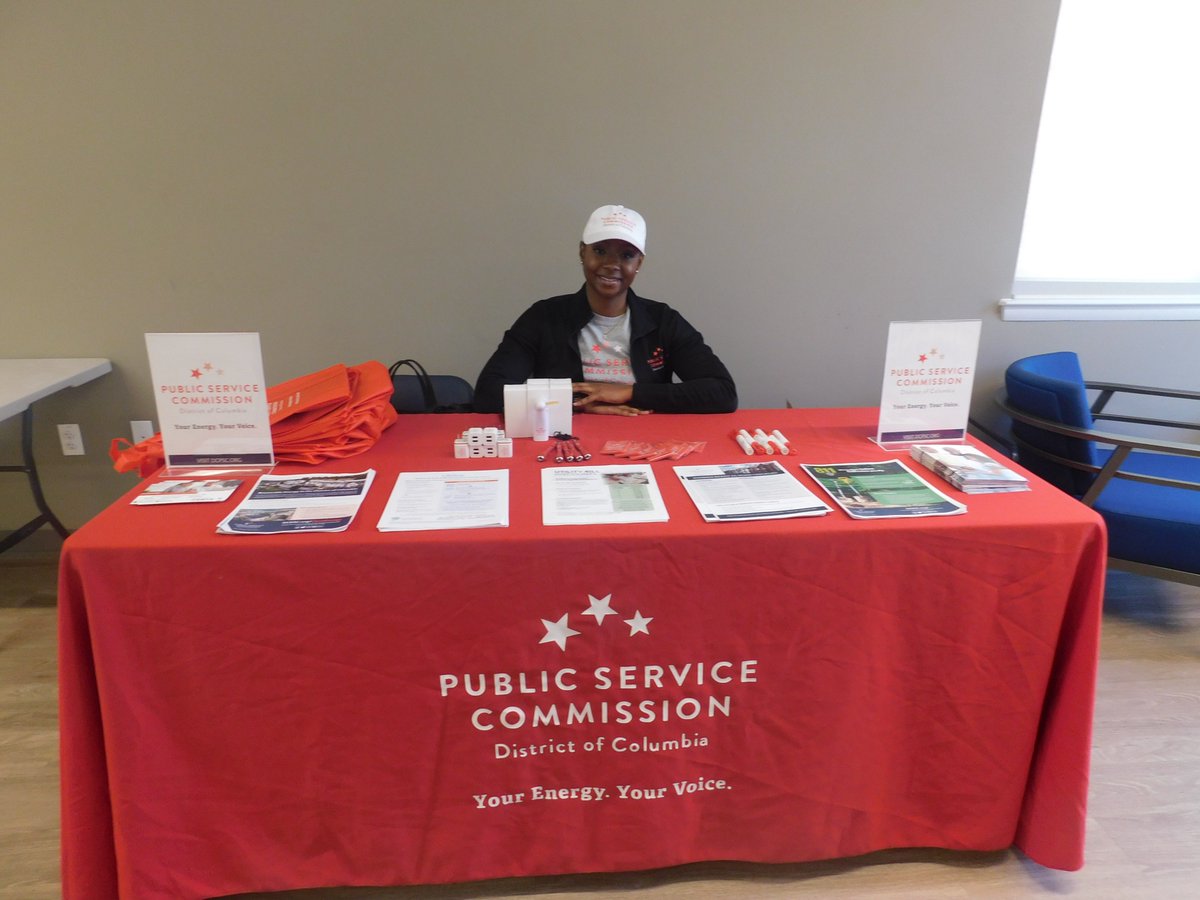 grndswell's tweet photo. This memorial weekend we hosted a #WelcomeToTheProgram Party at Savannah apartments in DC. We were joined by @DOEE_DC and @DC_PSC to facilitate sign-ups and share information on #SolarForAll. Thank you to all who participated! #BuildingCommunityPower https://t.co/V2ygiCDqCs