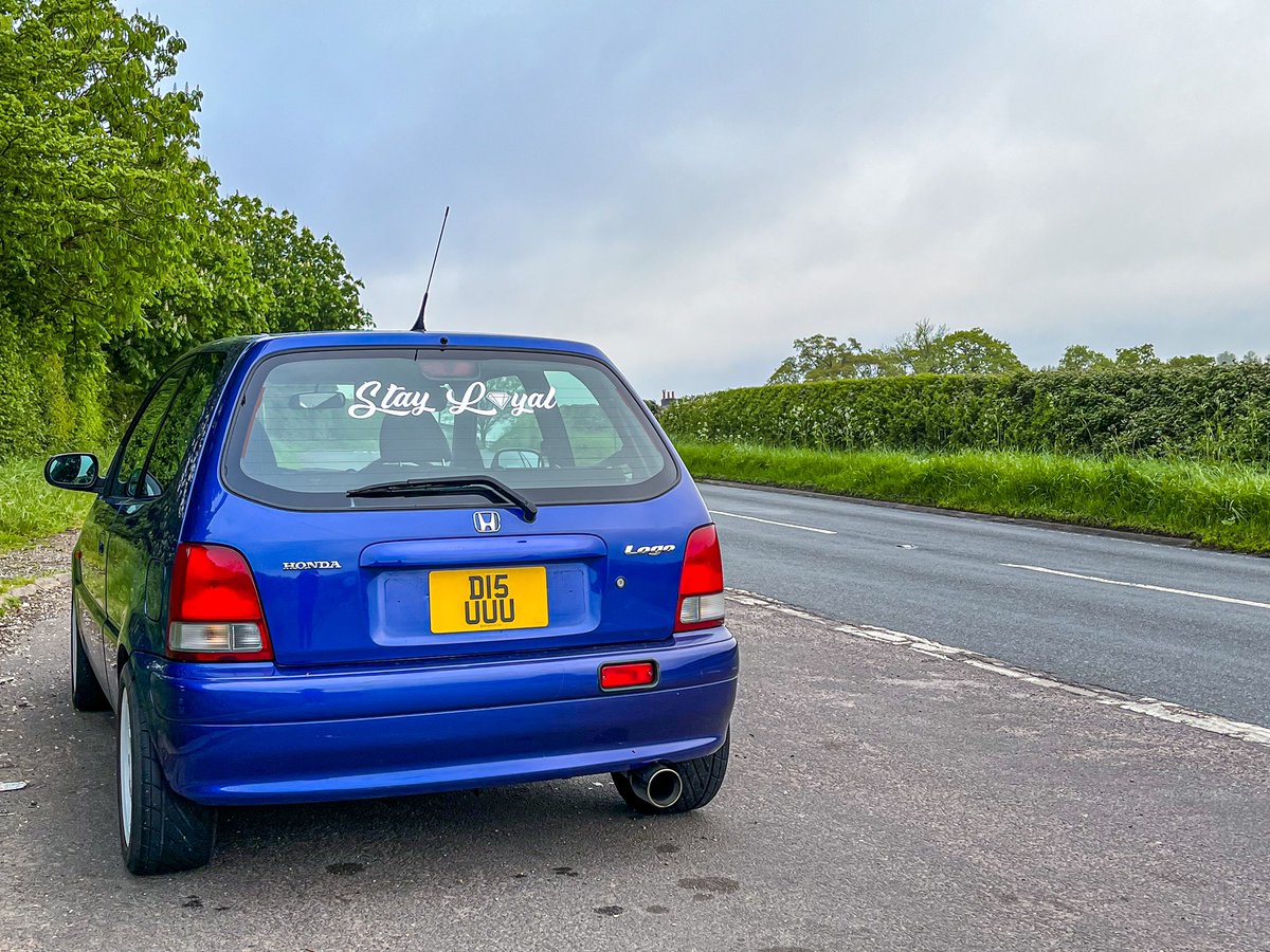 Driven247yt's tweet photo. She has some stance 💪🏻
•
#honda #hondas #hondalogo #hondacivic #civic #ep3 #typer #civictyper #ep3typer #spoonsports #hondajazz #slammeduk #jdm #jap #youtuber #youtube #vtec #cars #car #stance #hondatuning #modifiedcar #tegiwa #lowered #exhaust @HondaUKPR @Honda_UK @Honda https://t.co/PNdSlw6ouX