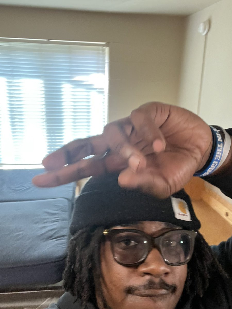 shechosemark_'s tweet photo. Few Dumbs 😶‍🌫️ https://t.co/KZLkINQKqa