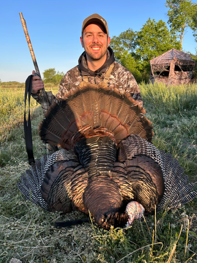 The smile says it all! Congratulations to our own Mackenzie Pelo on his first successful turkey hunt from this weekend here in Wisconsin!
#turkeyhunting #turkeyhunt #turkeyseason #turkeyandturkeyhunting