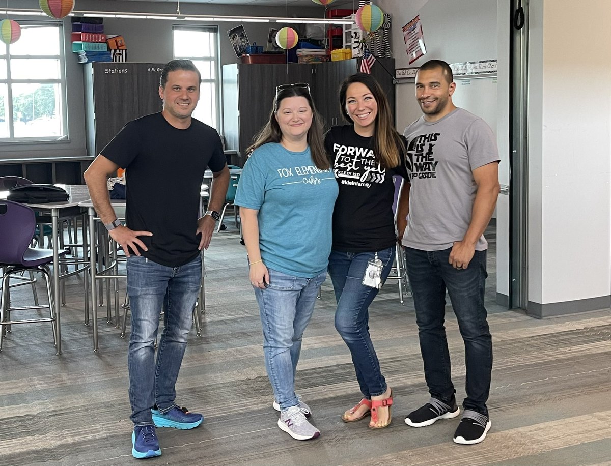 Third grade is out!!! Summer here we come 🧡💜🧡💜 <a href="/FoxKISD/">Fox Elementary</a> <a href="/KleinISD/">Klein ISD</a> <a href="/kitacombs/">Lakita Combs</a>