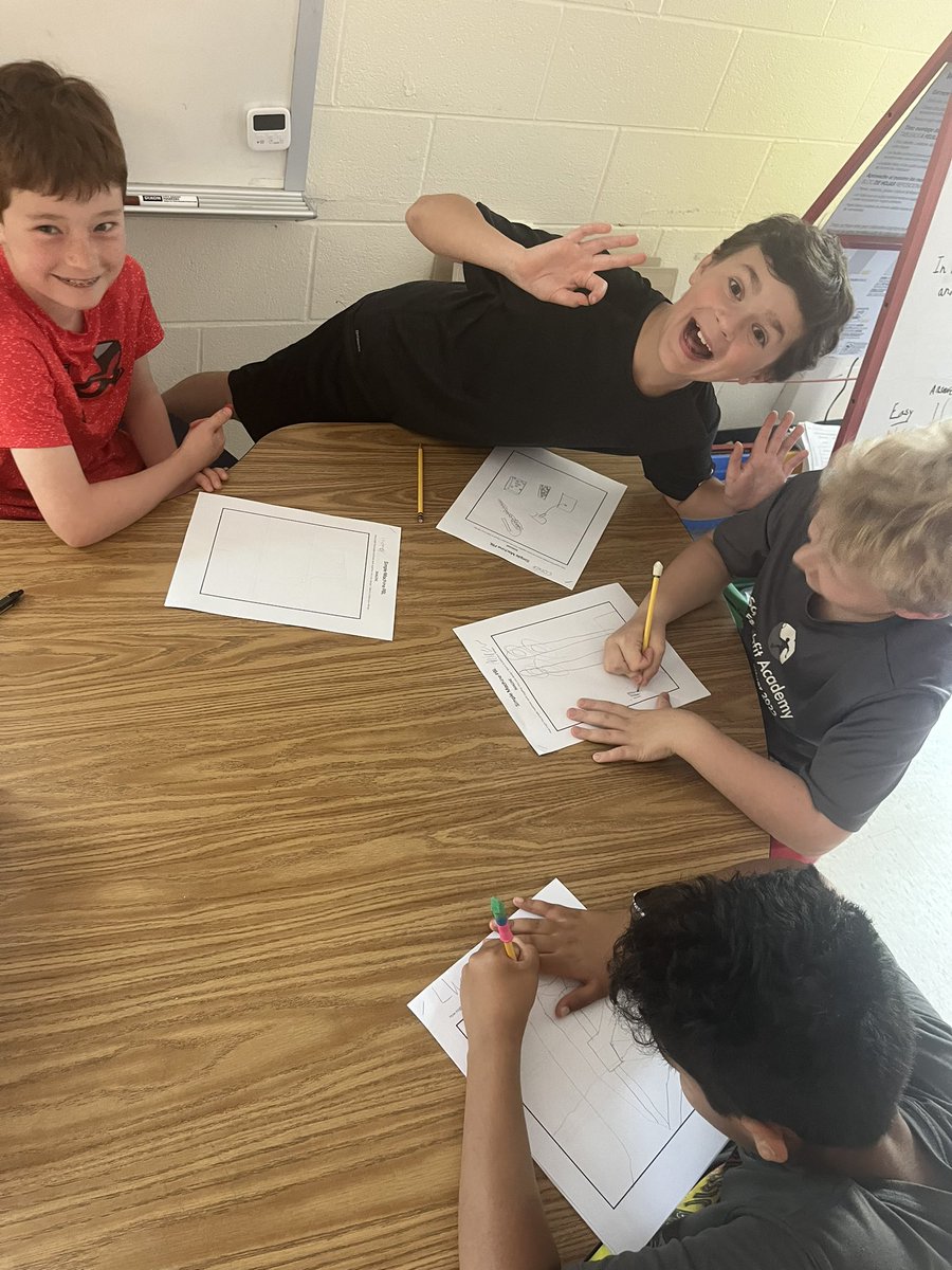MsLenowicz3rd's tweet image. Sketching  the designs for ways to make Speedy’s life easier for our simple machine PBL!