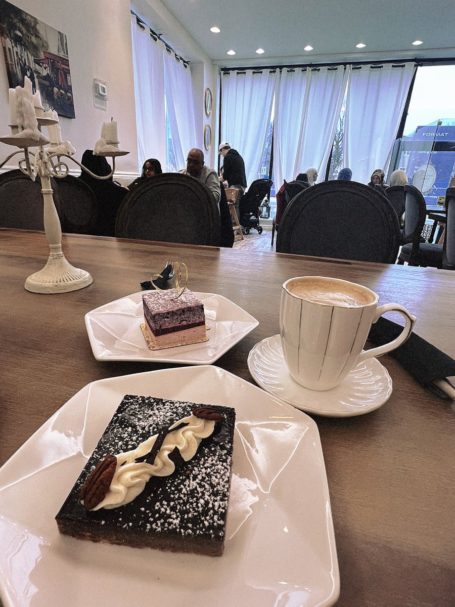 LinLin0716G's tweet image. #coffee One of my favorite coffee shops in Toronto, because Dessert is really delicious! ! Classic French dessert shop, but the sweetness is just right.